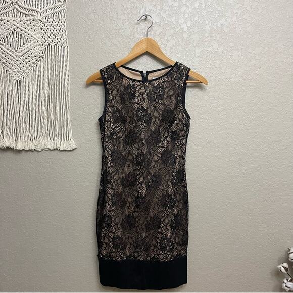 Cache Dresses & Skirts - Cache lace black Floral Cocktail Dress sz 0